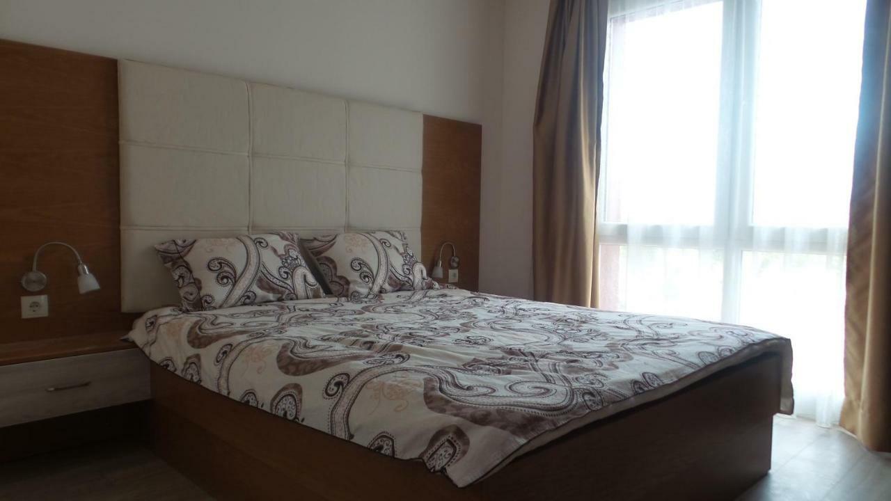 Astoria Apartment Veliko Tarnovo Luaran gambar